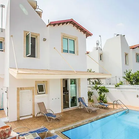 Vila Cayenne Protaras