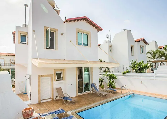 Vila Cayenne Protaras