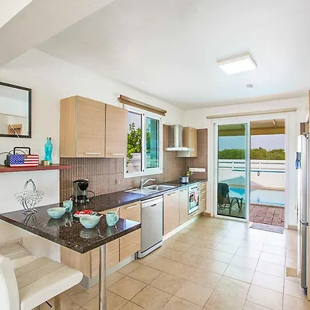 Cayenne Villa Protaras